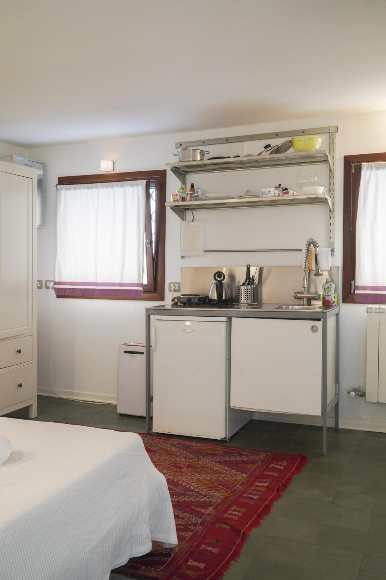 Melusina Budget Apartment *