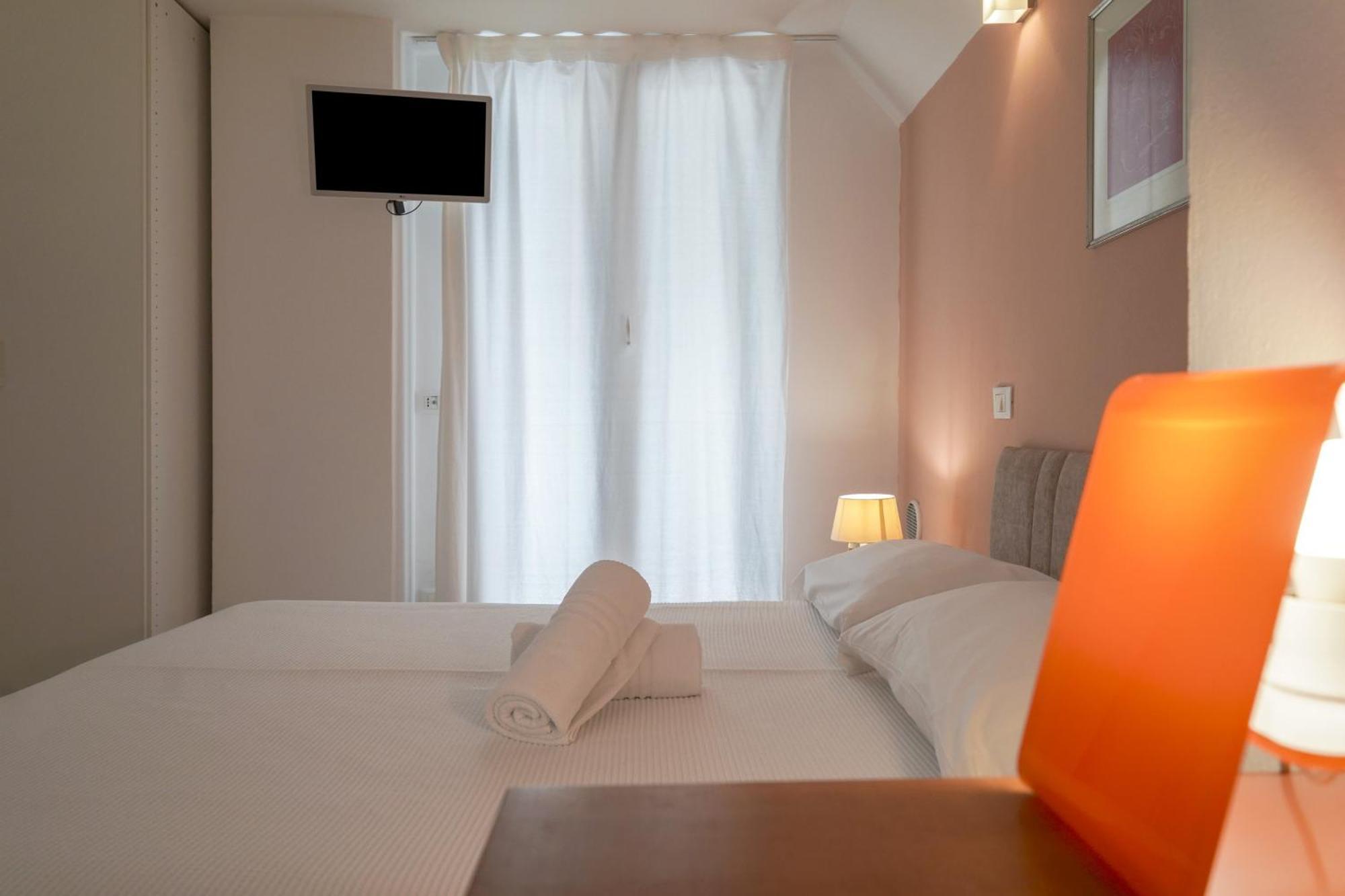 Apartment Melusina Homes Historical Center Venice